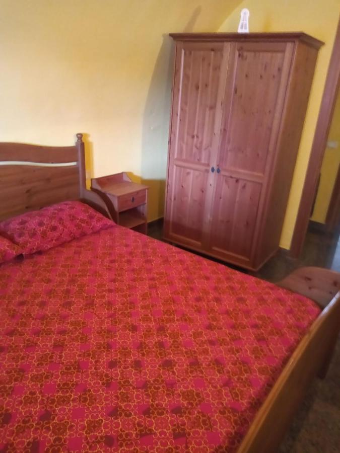 Locazione Turistica La Ca Gialla Apartment Pontremoli Exterior photo